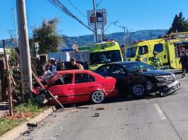 Dos lesionados deja colisión frente a Sodimac en Angol